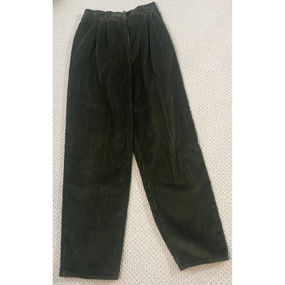 Doncaster Pants - VINTAGE Cords by Doncaster. 100%‎ cotton, Olive color. MADE IN THE USA. Size 6